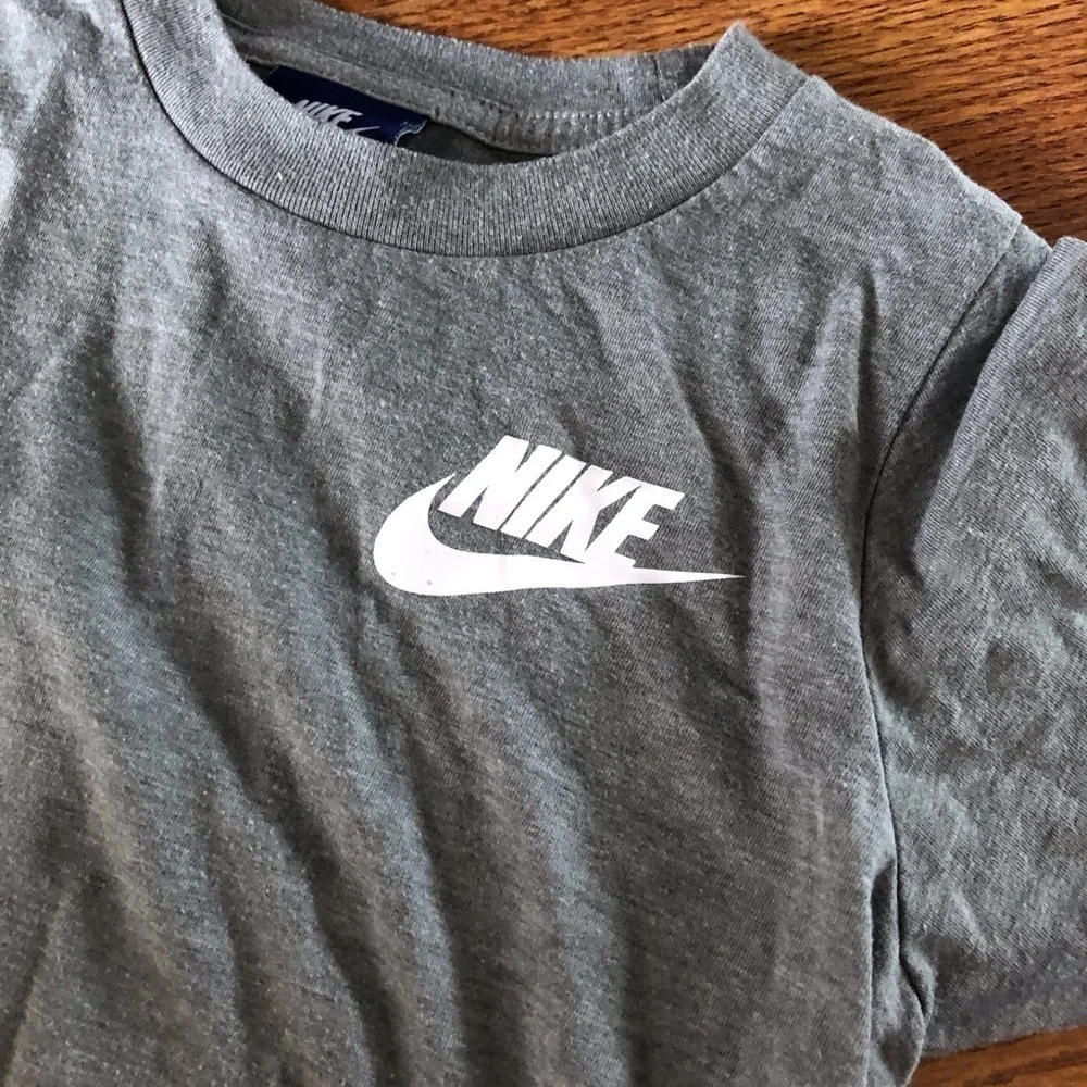 Nike gray short sleeve tee with tie back in size 6x